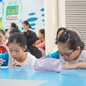 Viết văn về bữa cơm gia đình, bạn nhỏ mong "con không một mình"