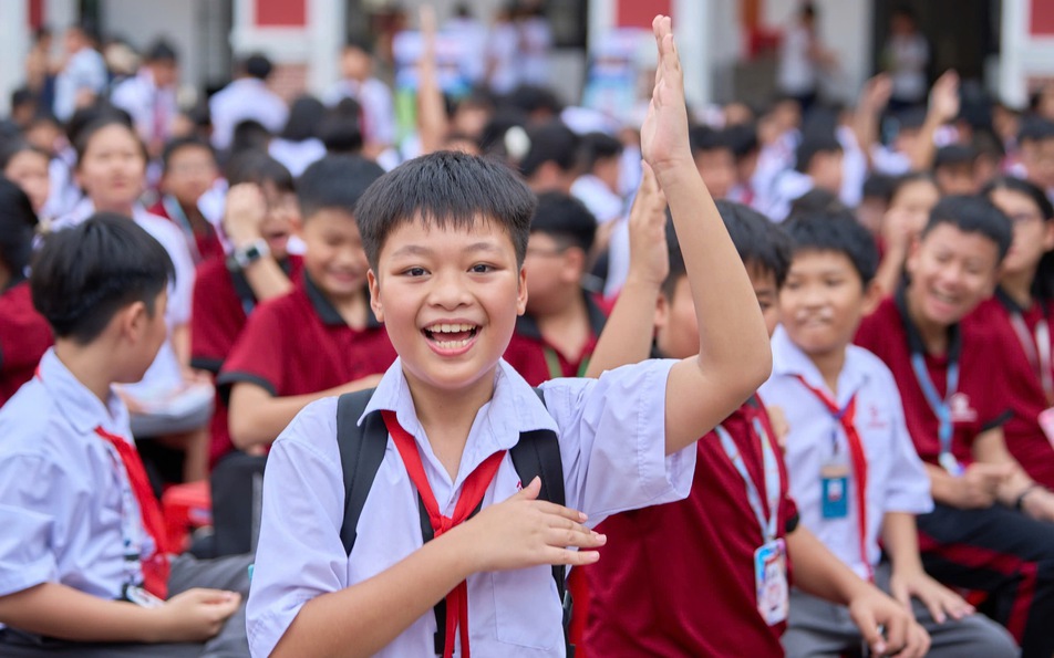 Công tắc khoa học 2025 khởi đầu sôi nổi tại Trường THCS Hoàng Hoa Thám